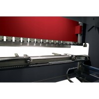 Гідравлічний листозгинальний прес з ЧПК UPTEC E-BEND 31100 CNC