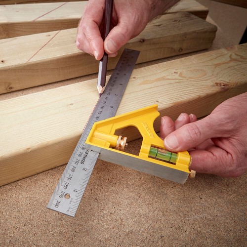 Косинець комбінований довжина лінійки 300 мм STANLEY 2-46-143