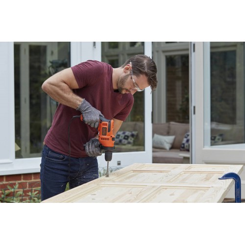 Дриль мережевий ударний BLACK+DECKER BEH200