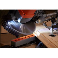 Пила торцювальна мережева BLACK+DECKER BES700