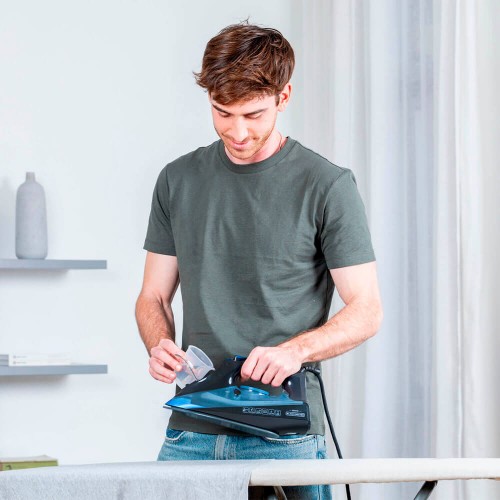 Праска BLACK+DECKER BXIR2606E