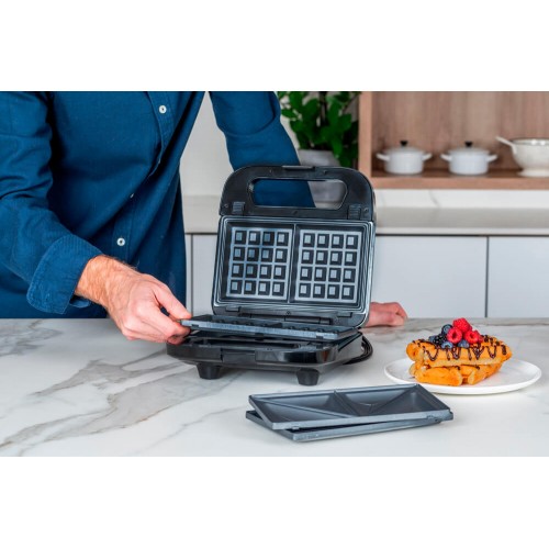 Бутербродниця BLACK+DECKER BXSA754E