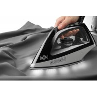 Праска з парогенератором BLACK+DECKER BXSS2200E