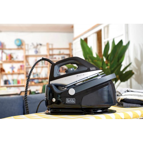 Праска з парогенератором BLACK+DECKER BXSS2200E