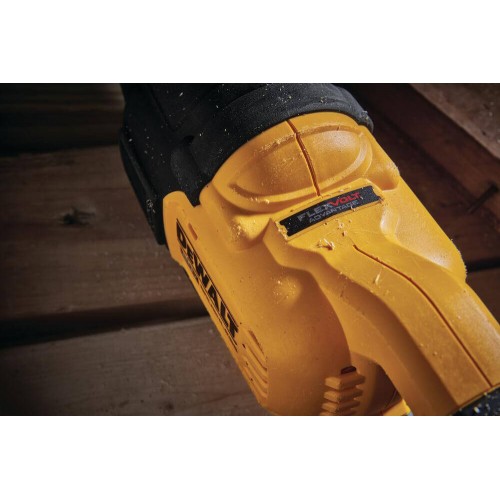 Пила шабельна акумуляторна DeWALT DCS386NT