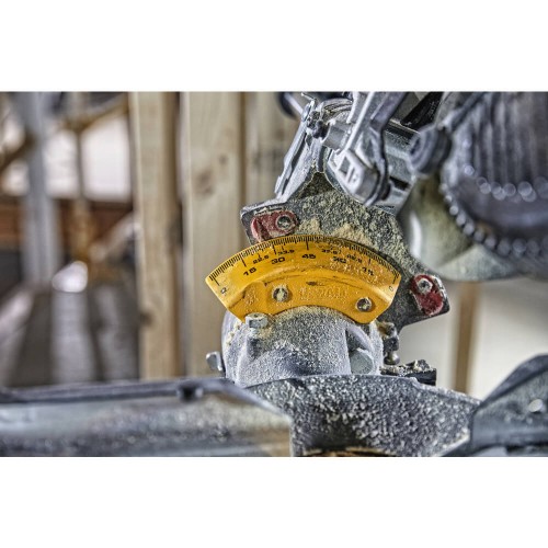 Пила торцювальна акумуляторна безщіткова DeWALT DCS727N