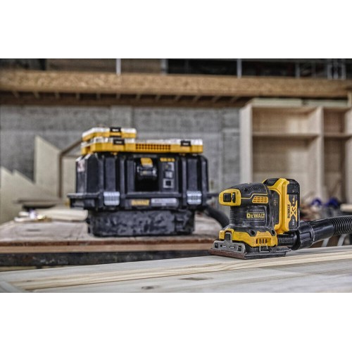 Шліфмашина вібраційна акумуляторна DeWALT DCW200NT