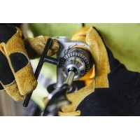 Дриль мережевий ударний DeWALT DWD024