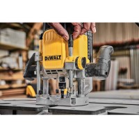 Фрезер мережевий DeWALT DWE625