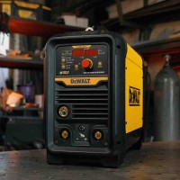 Зварювальний апарат інверторний DeWALT DXWDMIG200E