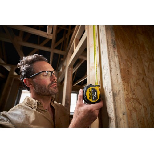 Рулетка вимірювальна CONTROL-LOCK довжиною 8 м, шириною 25 мм, в обгумованому корпусі, з подвійною шкалою STANLEY STHT37232-0